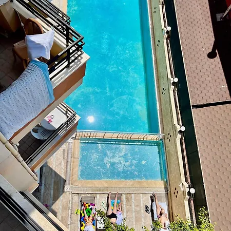 Kleopatra Sunlight 3*